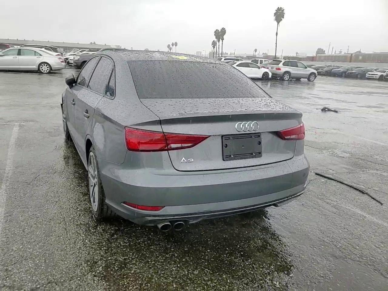 Фото: WAUAUGFF4KA090938