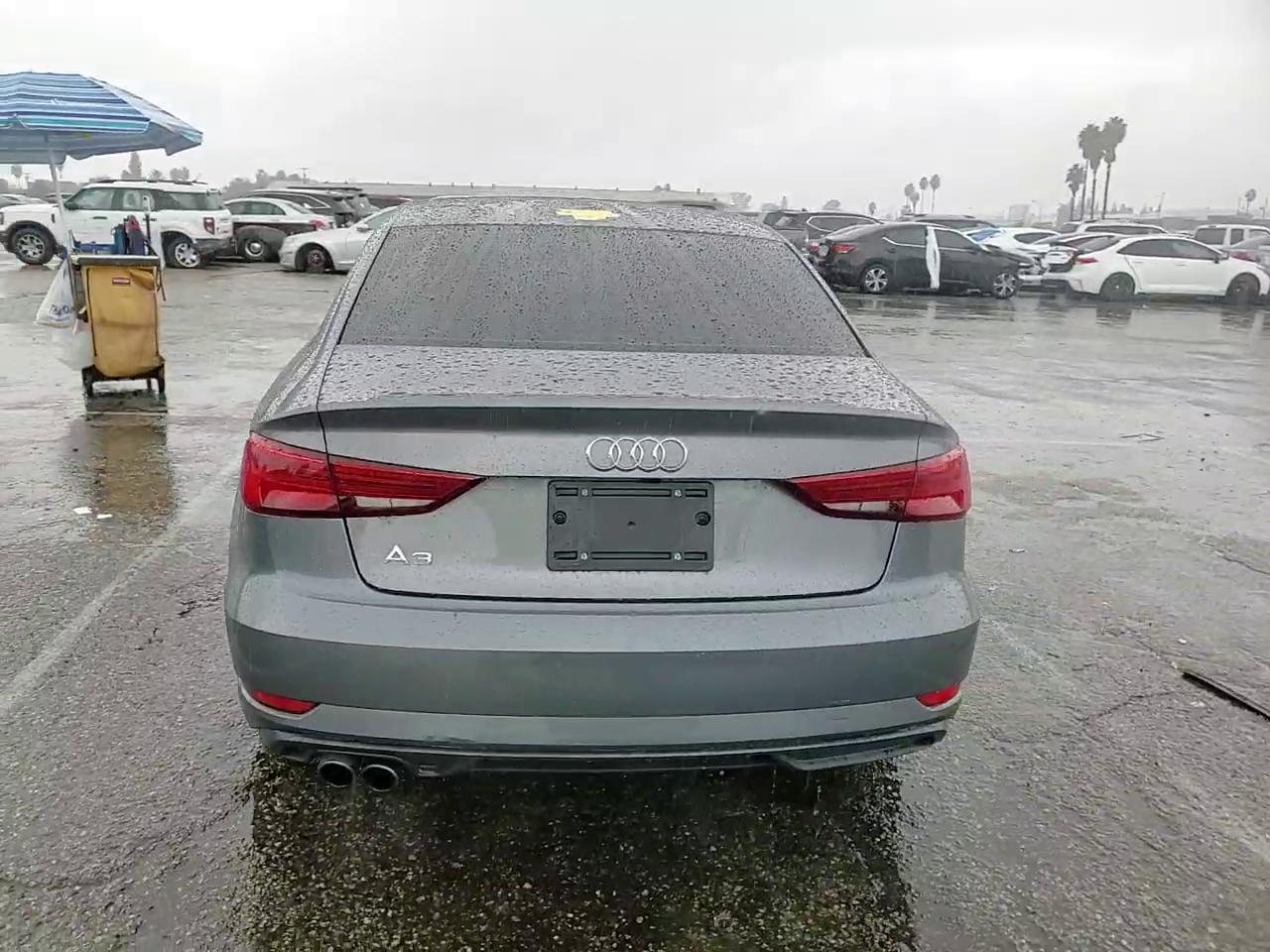 Фото: WAUAUGFF4KA090938