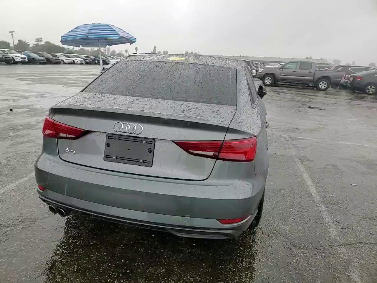 Фото: WAUAUGFF4KA090938