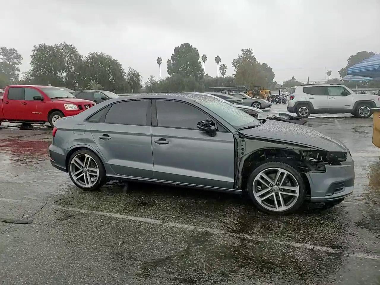 Фото: WAUAUGFF4KA090938