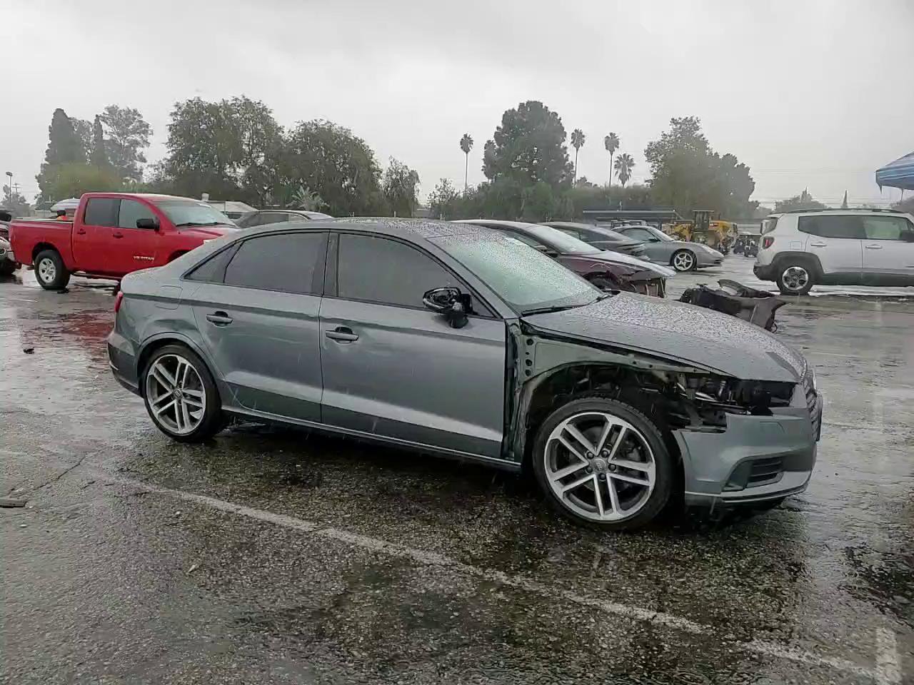 Фото: WAUAUGFF4KA090938