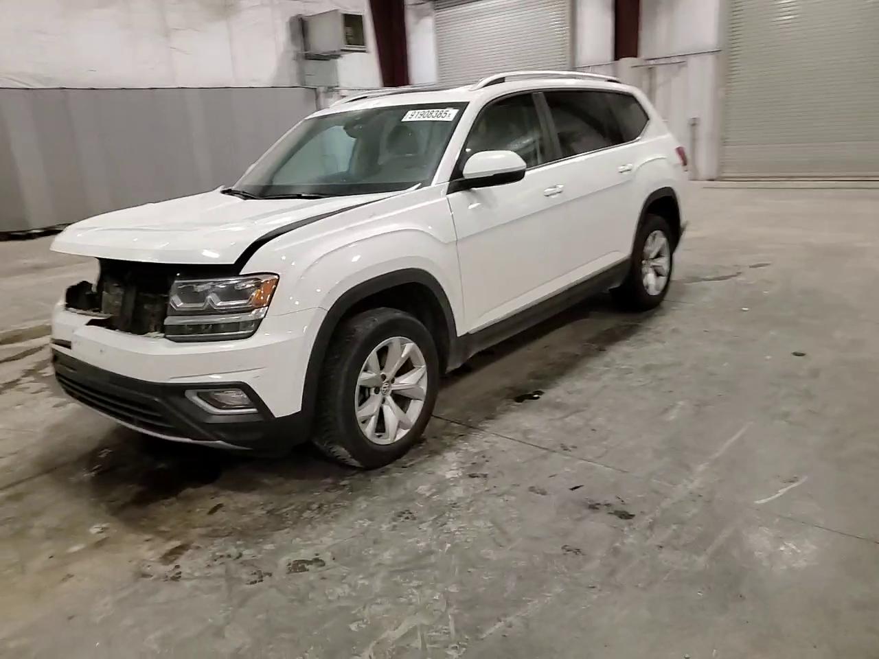 Фото: 1V2MR2CA8JC569216