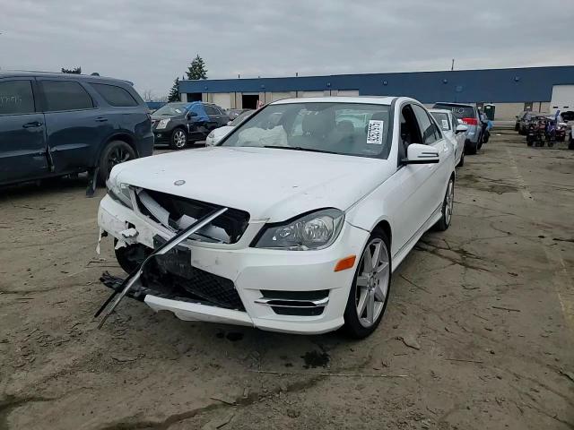 2013 Mercedes-Benz C 250 VIN: WDDGF4HB2DR270719 Lot: 92527975