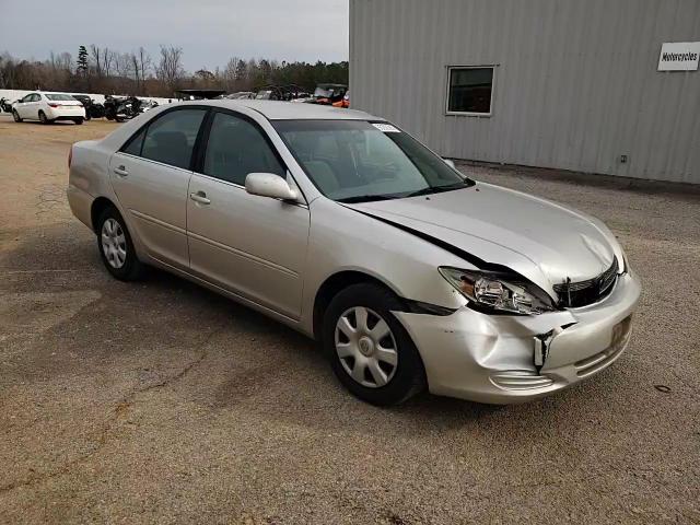 2004 Toyota Camry Le VIN: 4T1BE32K64U820443 Lot: 93258385