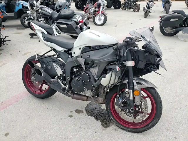 2025 Kawasaki Zx636 K VIN: JKBZXJJ10SA024608 Lot: 93915505