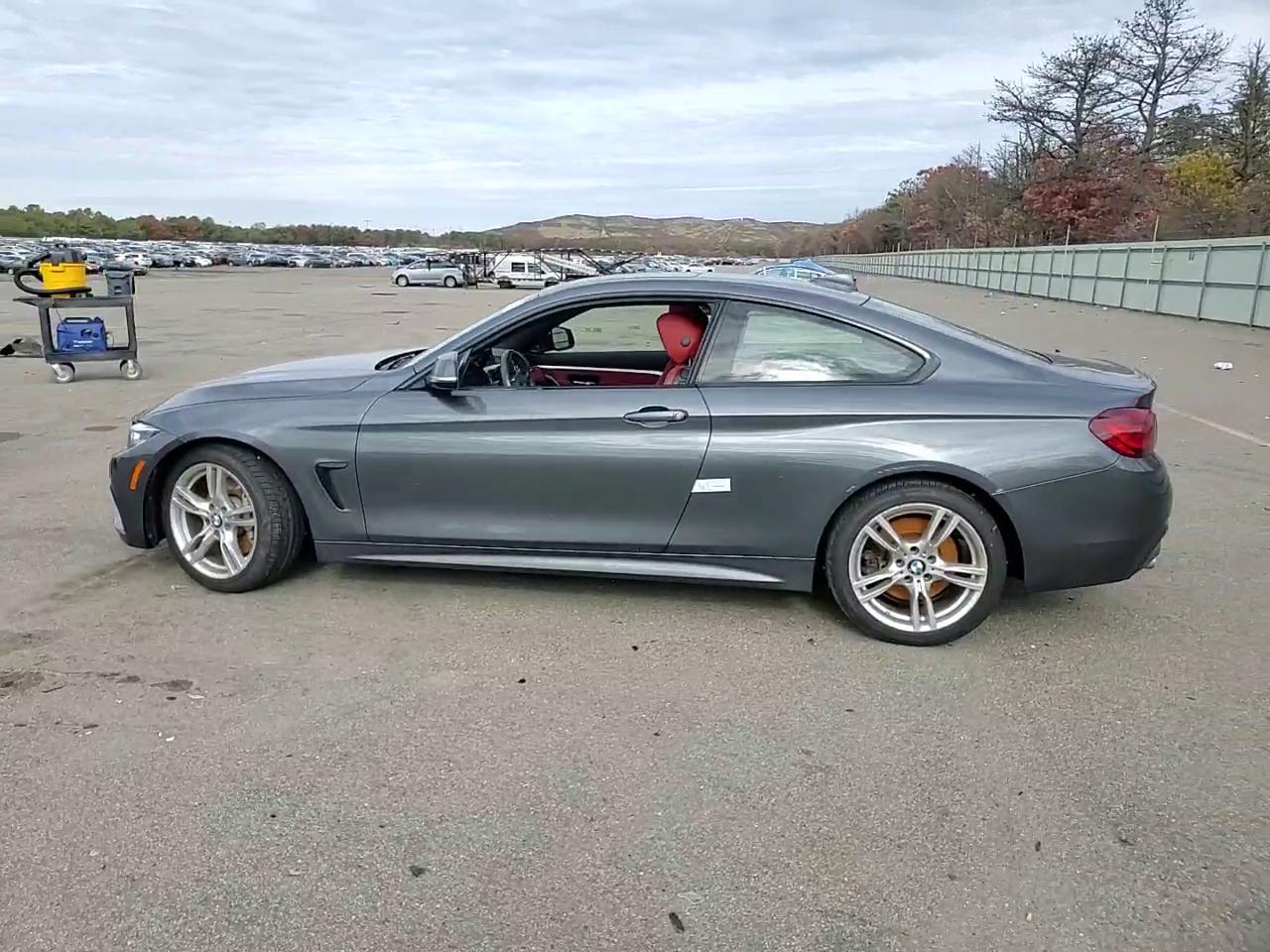 Фото: WBA4W5C09LFH33173