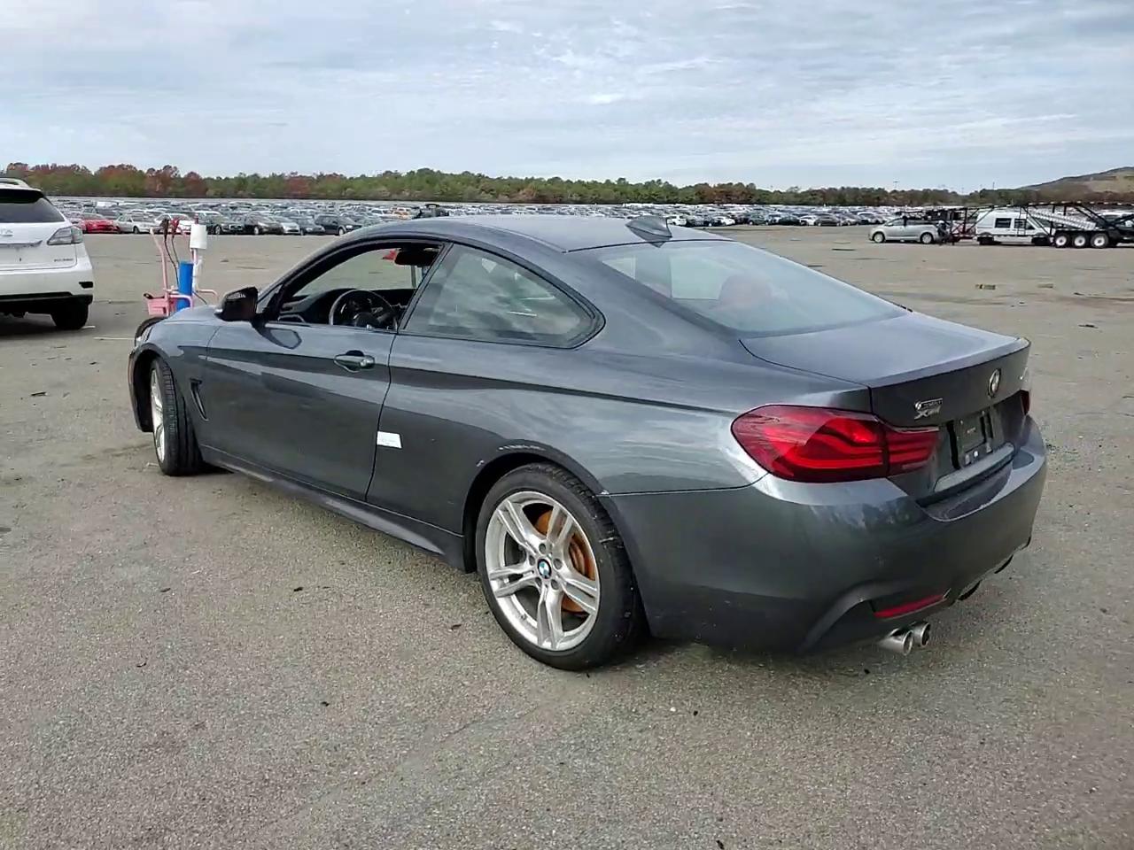 Фото: WBA4W5C09LFH33173