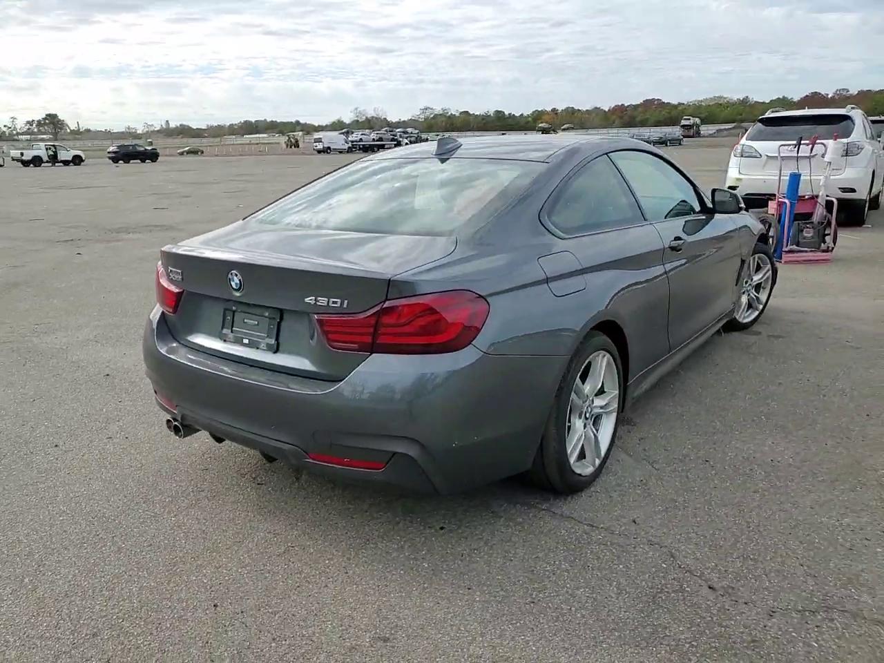 Фото: WBA4W5C09LFH33173