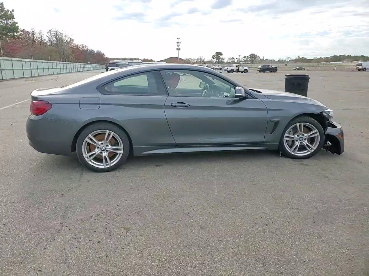 Фото: WBA4W5C09LFH33173