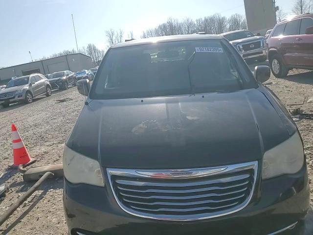 2011 Chrysler Town & Country Touring L VIN: 2A4RR8DG7BR652877 Lot: 92182395