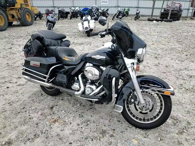 2013 Harley-Davidson Flhtcu Ultra Classic Electra Glide VIN: 1HD1FLM13DB625847 Lot: 82626365