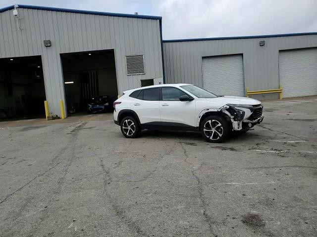 2024 Chevrolet Trax 1Rs VIN: KL77LGE28RC063963 Lot: 93555295