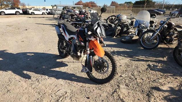 2022 Ktm 890 Adventure R VIN: VBKTR6403NM834133 Lot: 92939905