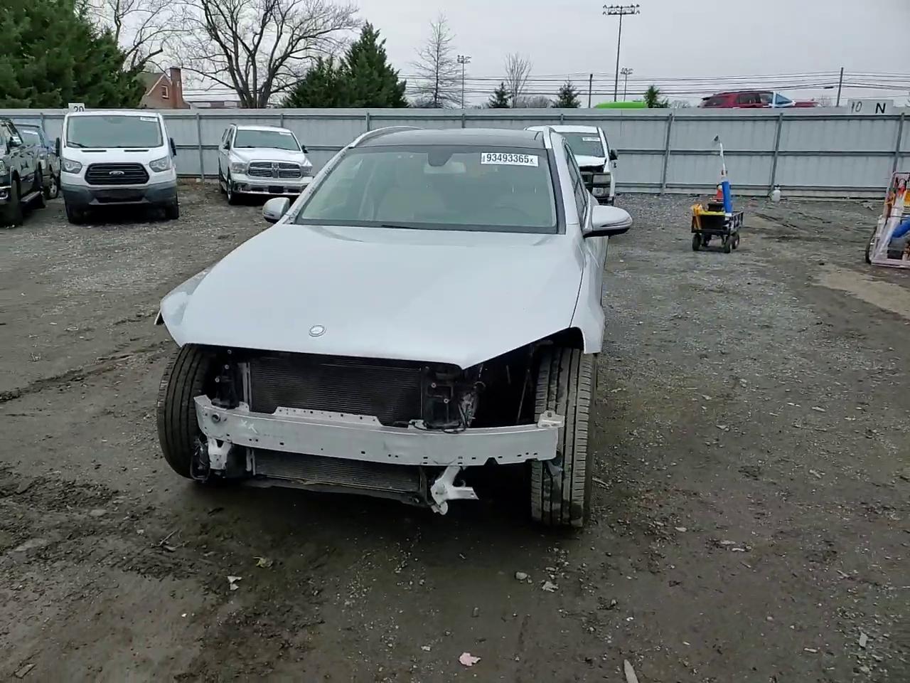 Фото: WDC0G4KBXGF089420