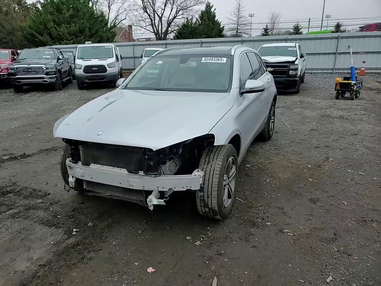 Фото: WDC0G4KBXGF089420