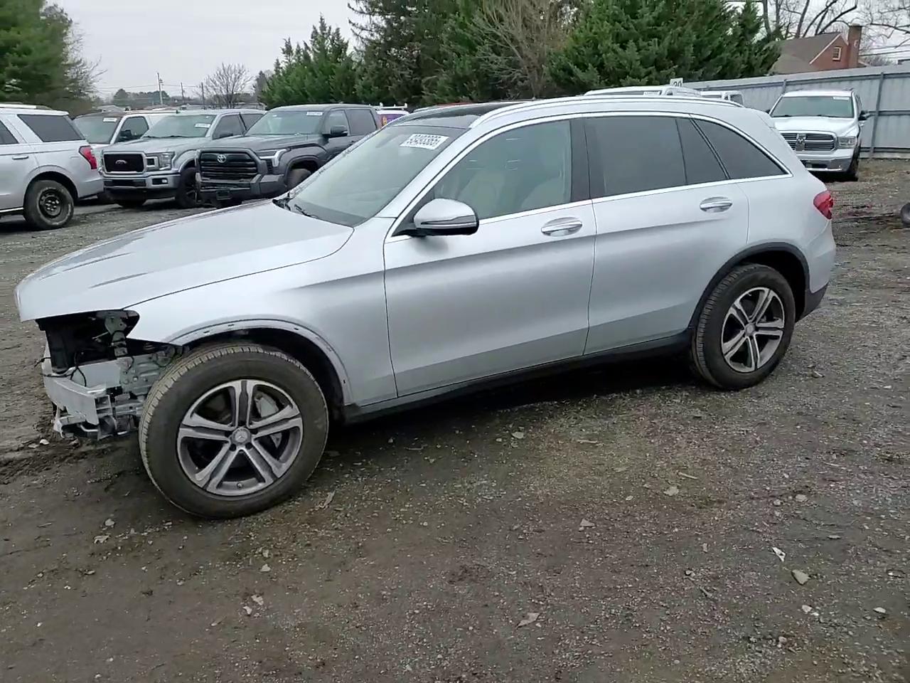 Фото: WDC0G4KBXGF089420