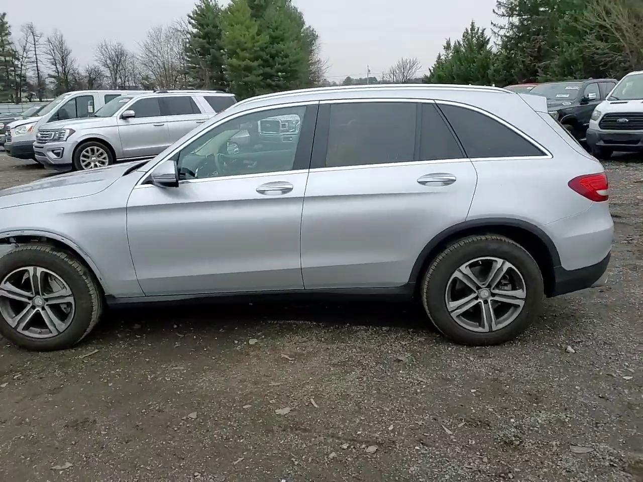 Фото: WDC0G4KBXGF089420