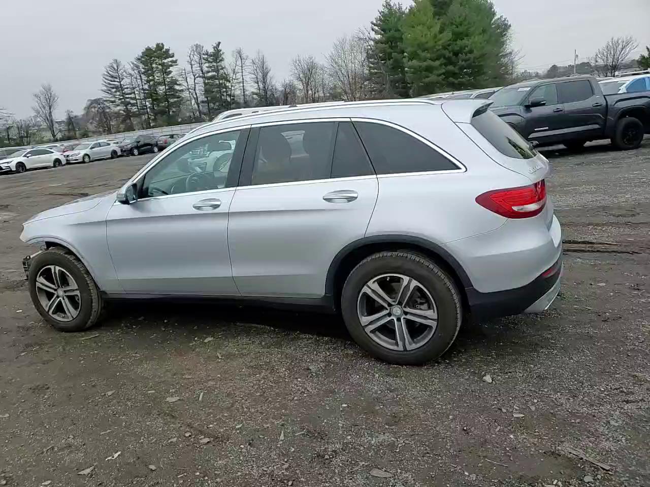 Фото: WDC0G4KBXGF089420