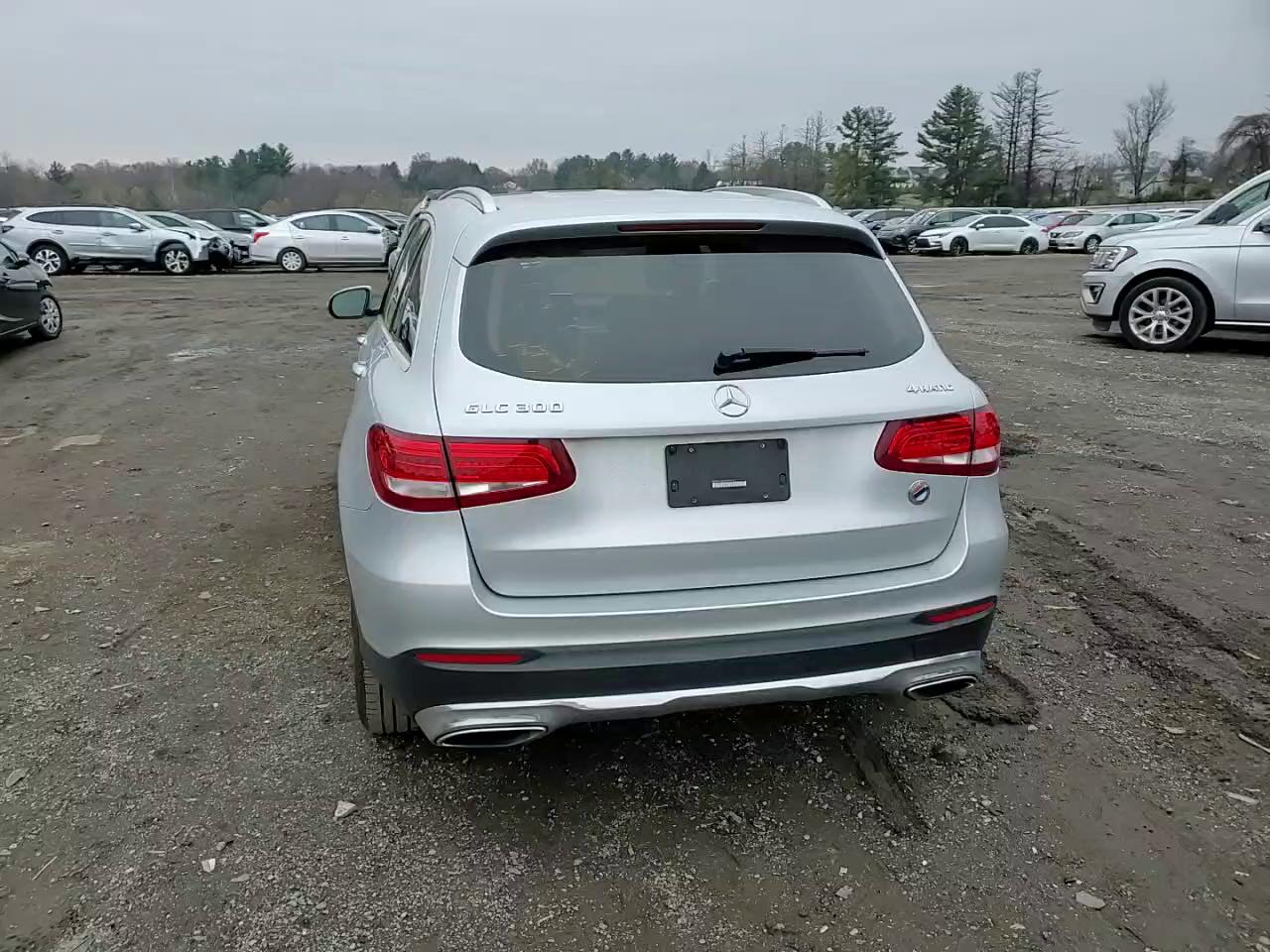 Фото: WDC0G4KBXGF089420