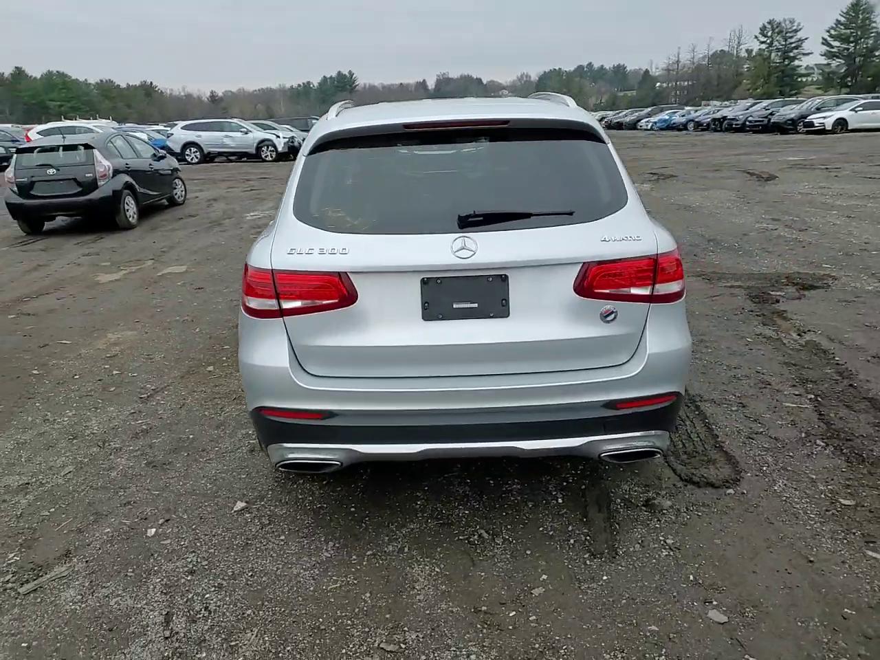 Фото: WDC0G4KBXGF089420