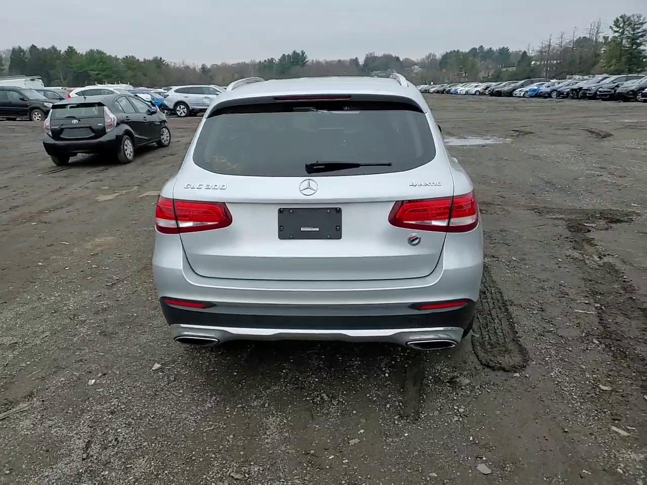 Фото: WDC0G4KBXGF089420