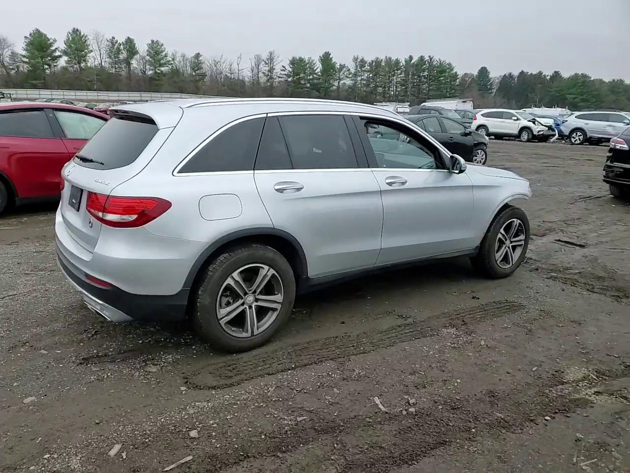 Фото: WDC0G4KBXGF089420