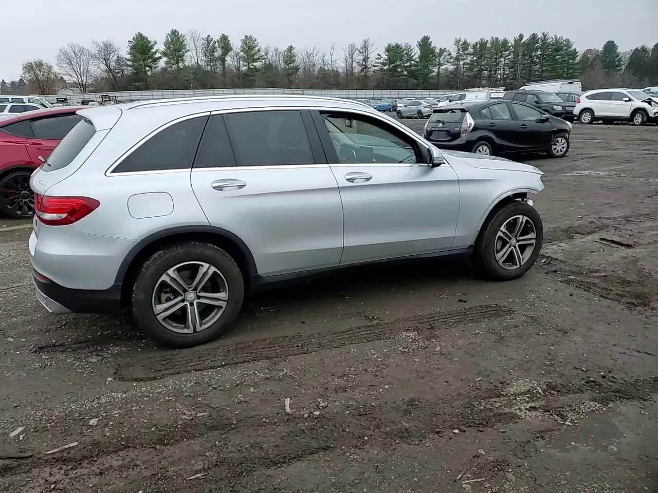 Фото: WDC0G4KBXGF089420