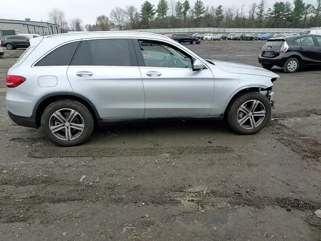 Фото: WDC0G4KBXGF089420