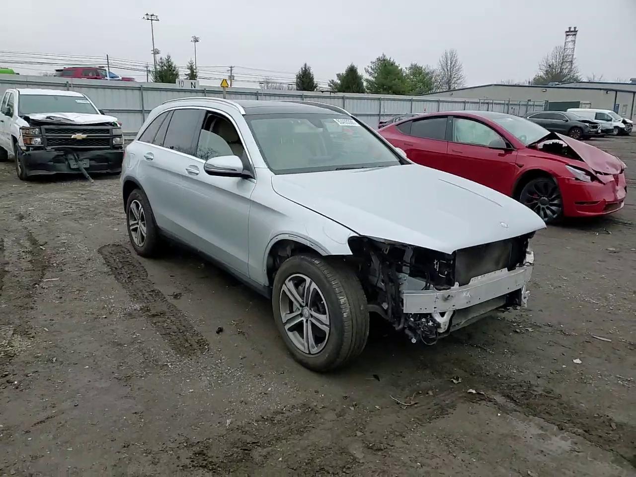 Фото: WDC0G4KBXGF089420