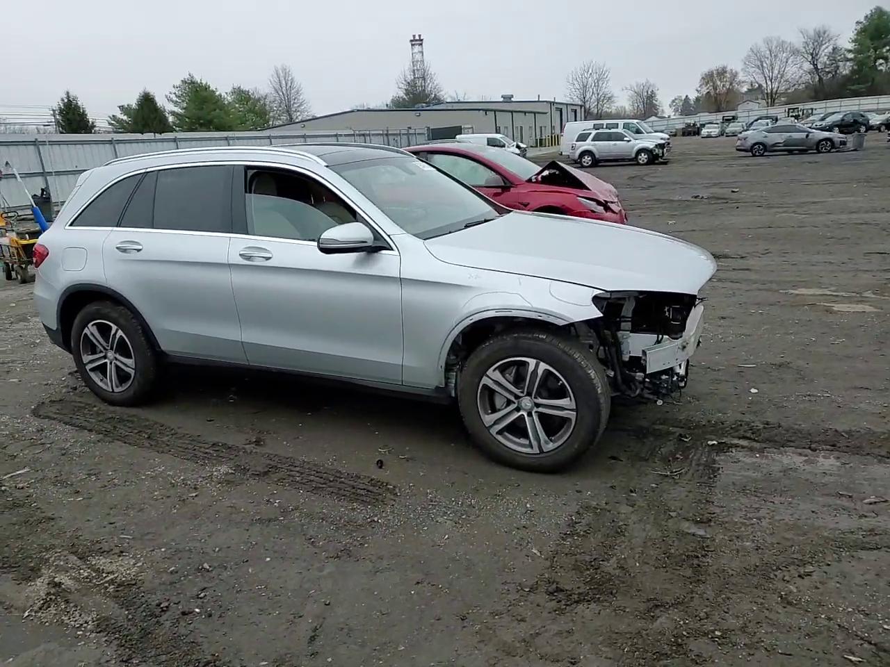 Фото: WDC0G4KBXGF089420