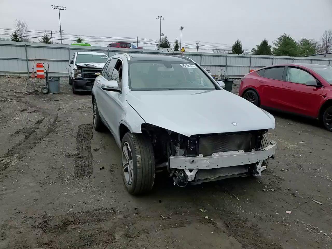 Фото: WDC0G4KBXGF089420