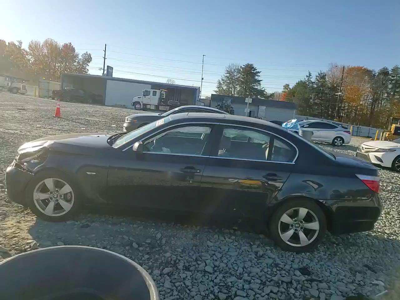 Фото: WBANE73557CM54161