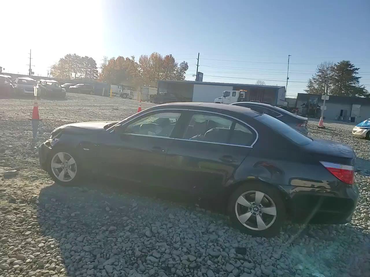 Фото: WBANE73557CM54161