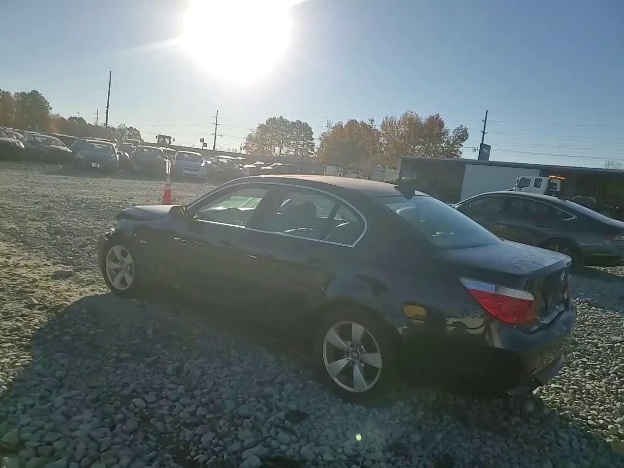 Фото: WBANE73557CM54161