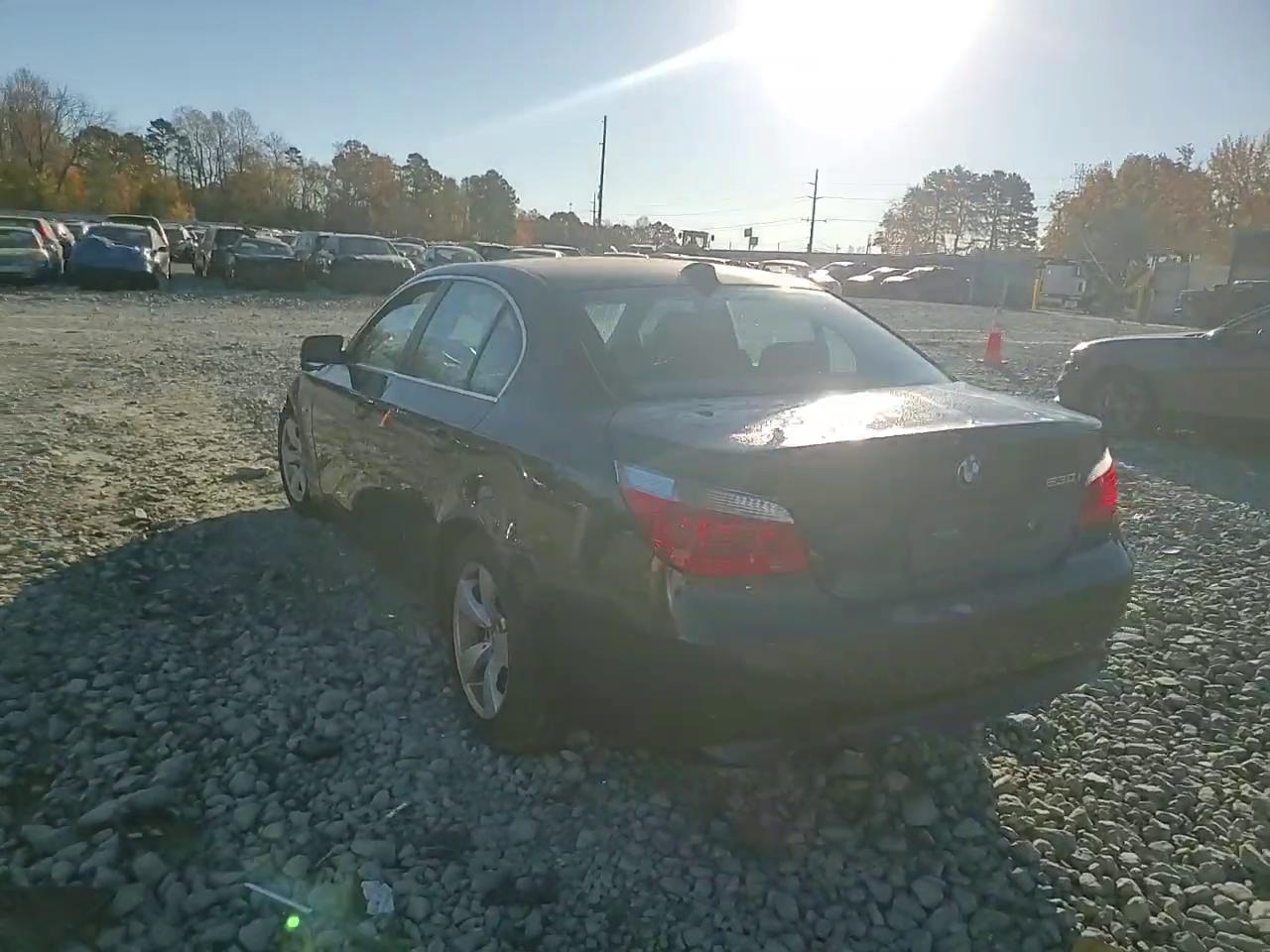 Фото: WBANE73557CM54161