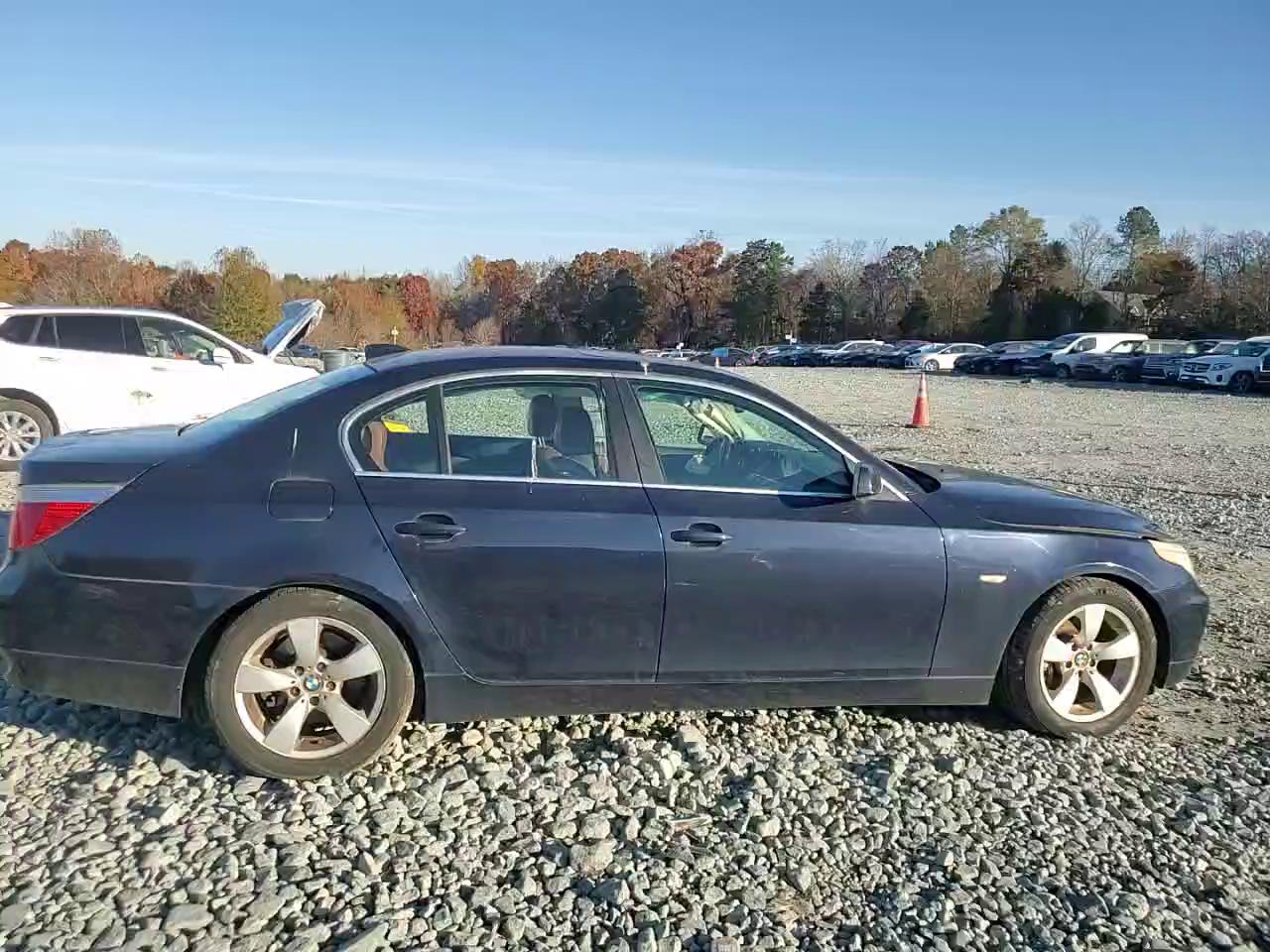 Фото: WBANE73557CM54161