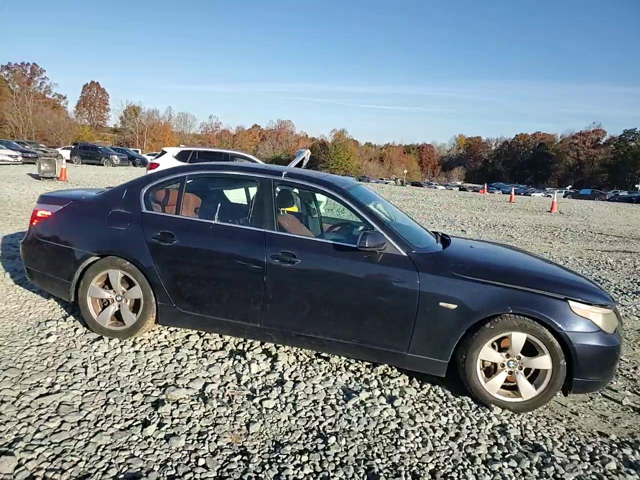 Фото: WBANE73557CM54161