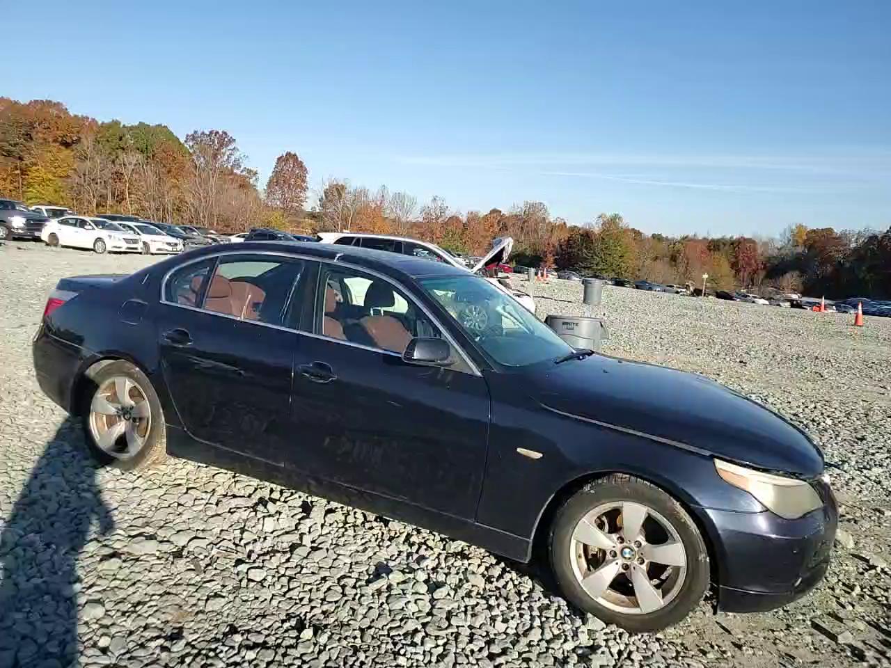 Фото: WBANE73557CM54161