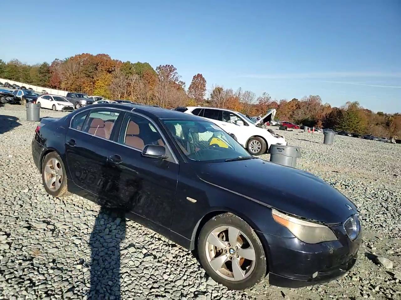 Фото: WBANE73557CM54161