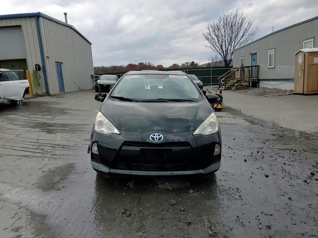 2013 Toyota Prius C VIN: JTDKDTB32D1543257 Lot: 91866565