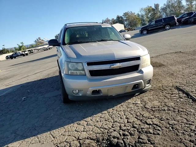 2008 Chevrolet Tahoe C1500 VIN: 1GNFC13028J196720 Lot: 94366475