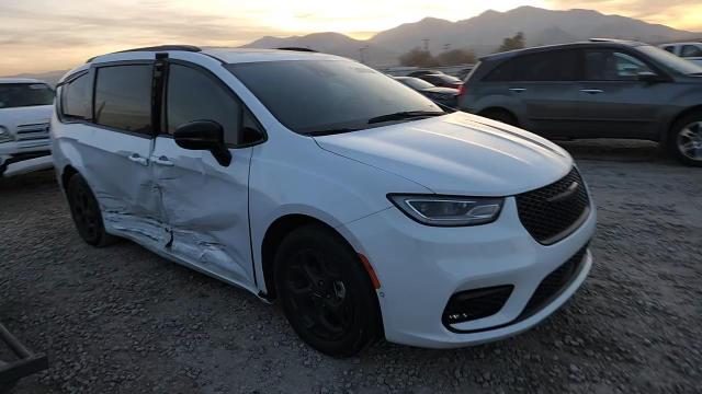 2024 Chrysler Pacifica Hybrid Select VIN: 2C4RC1S77RR106026 Lot: 92041685