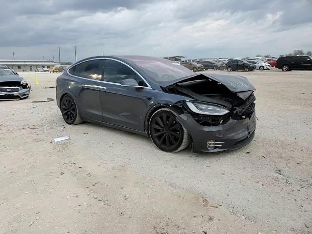 2019 Tesla Model X VIN: 5YJXCBE40KF160851 Lot: 93503445