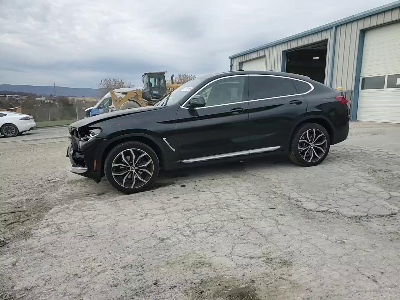 Фото: 5UX2V1C02M9F43235