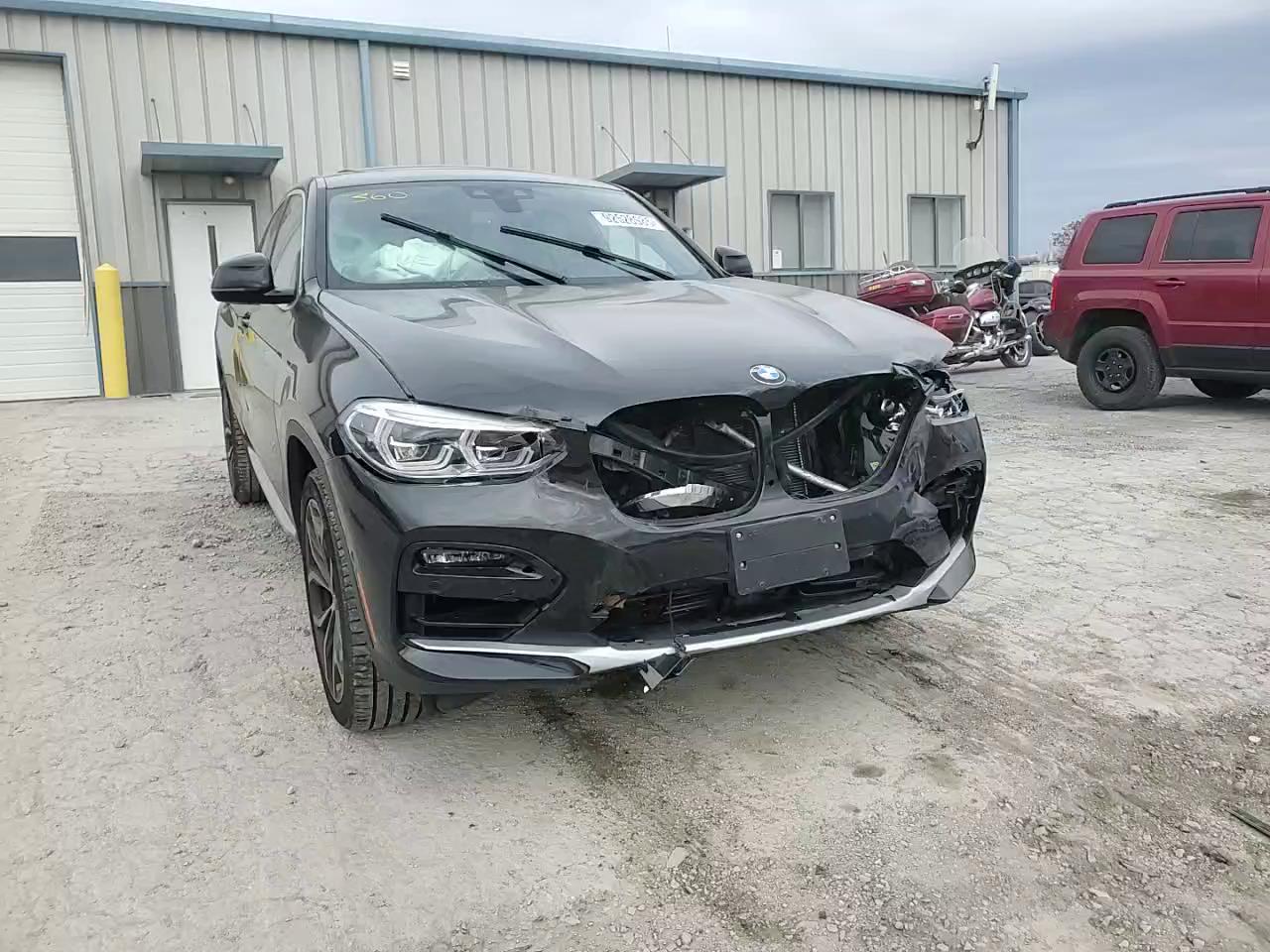 Фото: 5UX2V1C02M9F43235