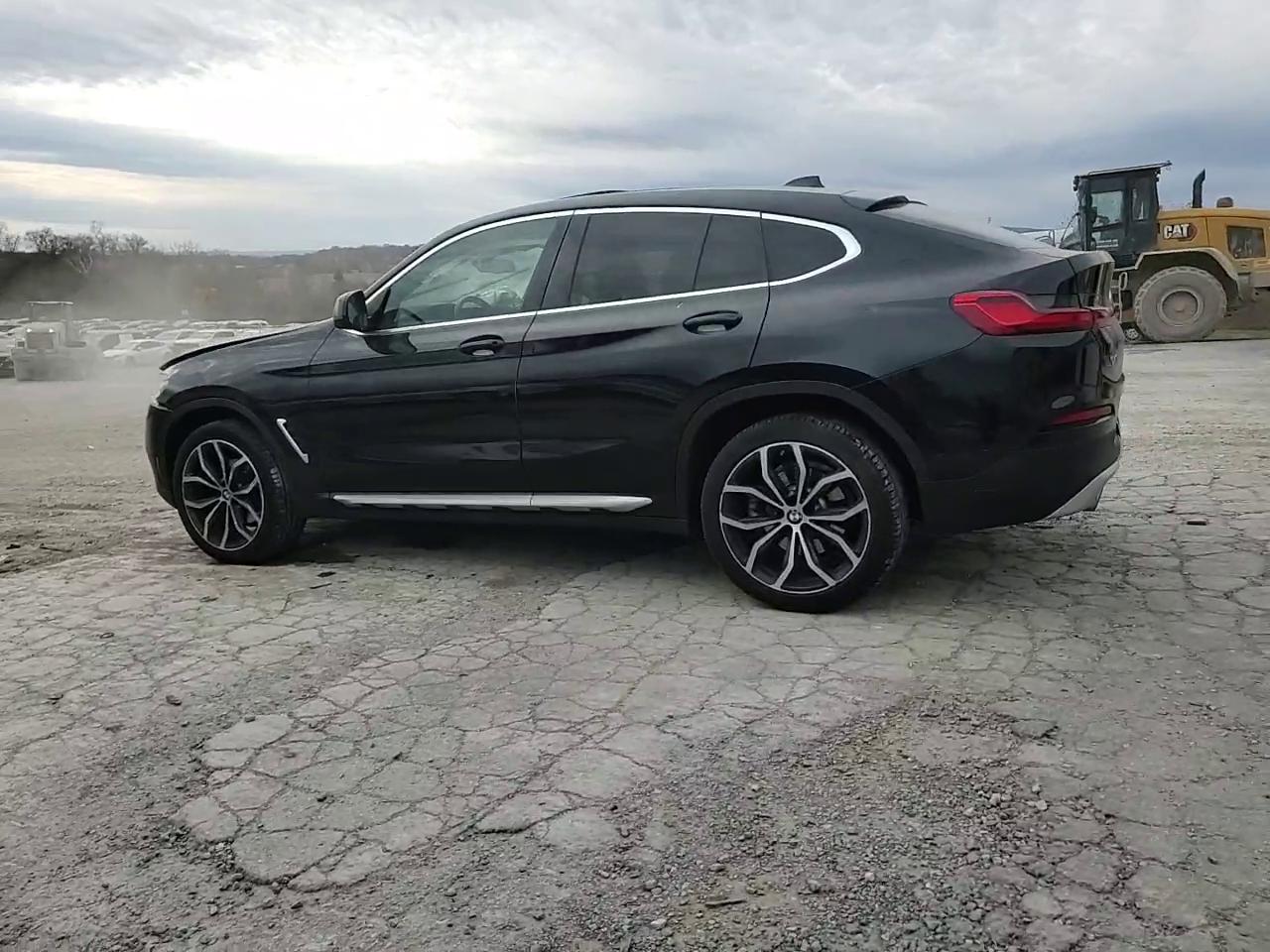 Фото: 5UX2V1C02M9F43235