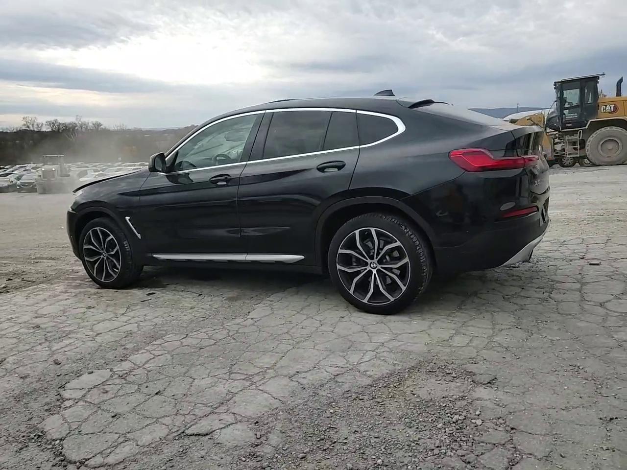 Фото: 5UX2V1C02M9F43235