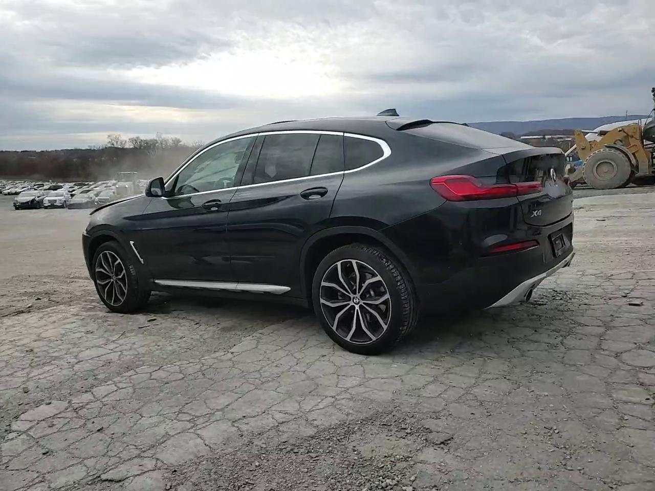 Фото: 5UX2V1C02M9F43235