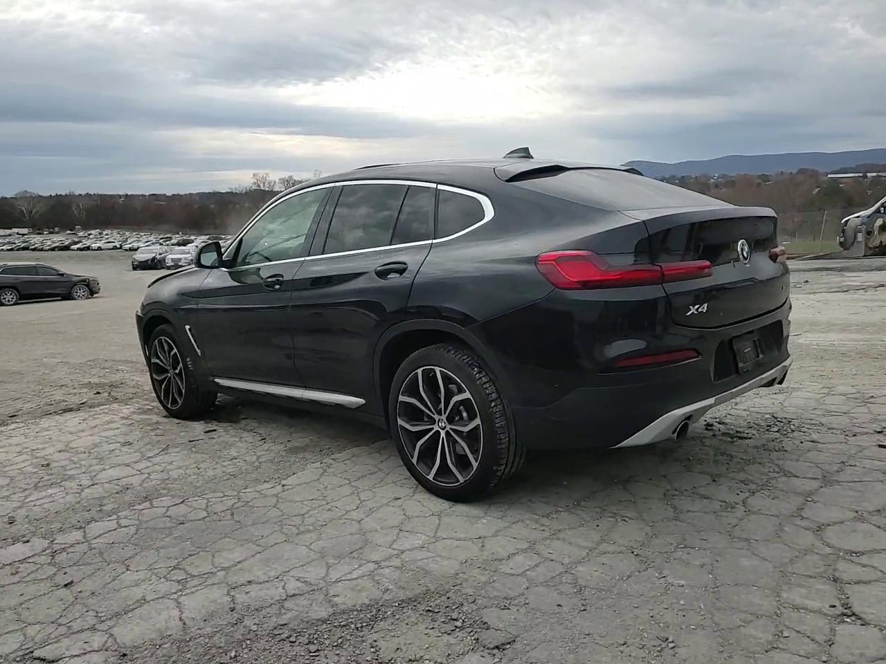 Фото: 5UX2V1C02M9F43235