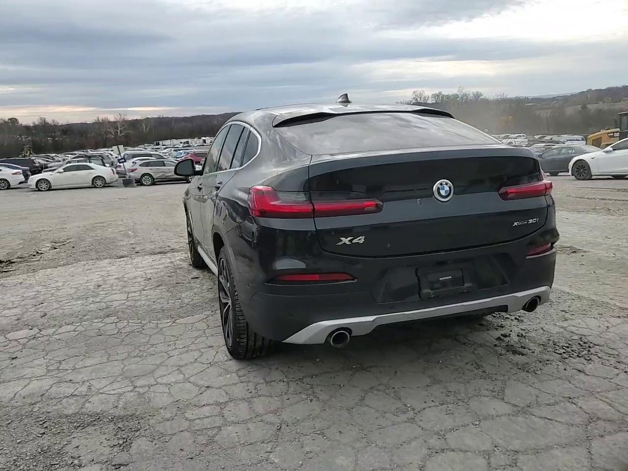 Фото: 5UX2V1C02M9F43235